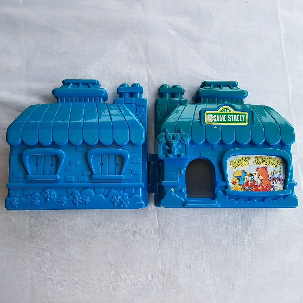 Sesame Street Toy shop